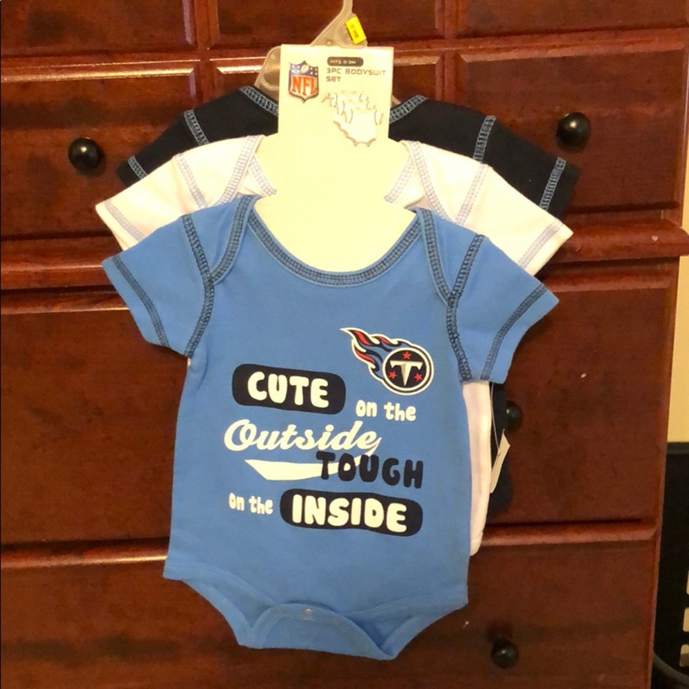 Tennessee Titans 3 Piece Bodysuit set